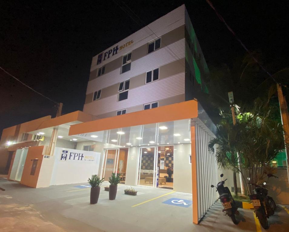 Farol Plaza Hotel 